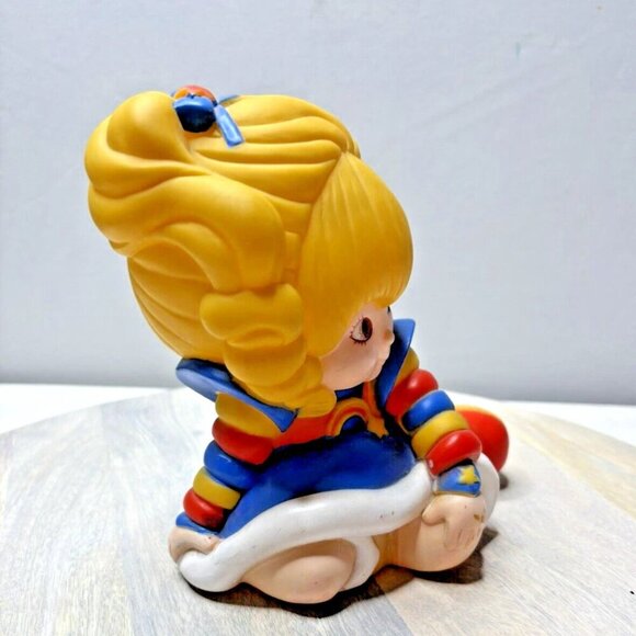 Vintage 1983 Rainbow Brite Plastic Coin Bank by Hallmark. - Picture 4 of 6